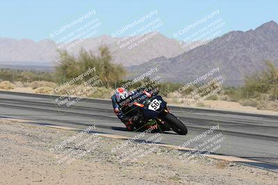 media/Dec-07-2025-CVMA (Sun) [[3e7d2de5dc]]/Race 4-Supersport Middleweight/